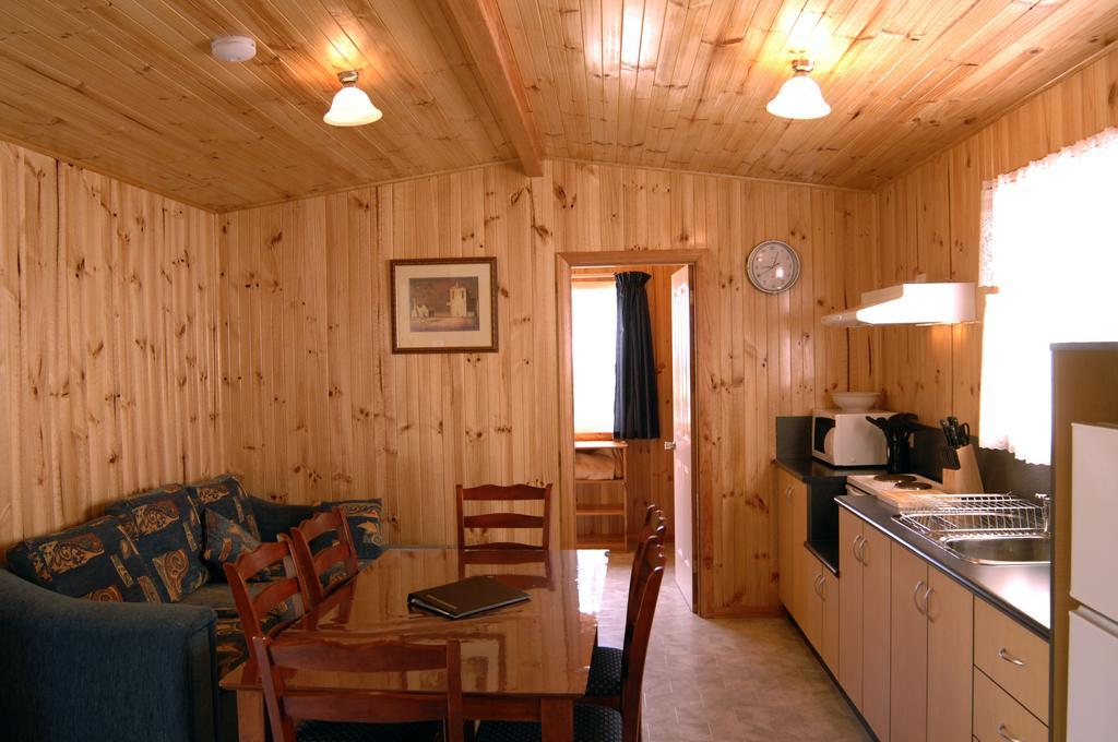 Captain Cook Holiday Park Adventure Bay Номер фото